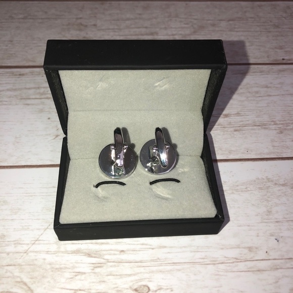 New in Box Mother Pearl X Letter Initial Silver Tone Cuff Link - Picture 3 of 6
